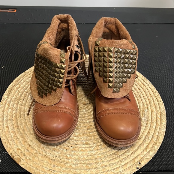 ZIGI Girl Funky Western Fold Over Leather Combat Boots Size 8.5 - Picture 7 of 16